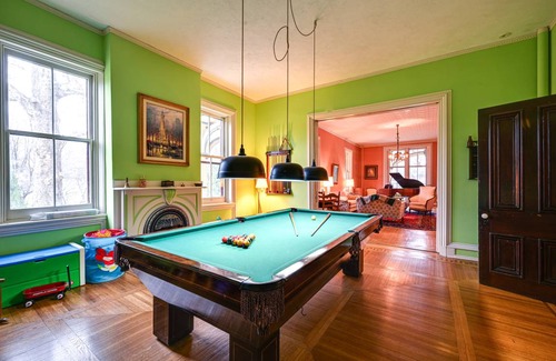 Chambersburg House | 575 m² House ∙ 6 bedrooms ∙ 15 guests
