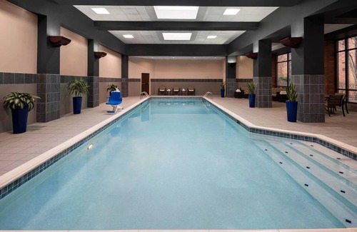 Cranberry Township Hotel | 59 m² Hotel ∙ 10 guests