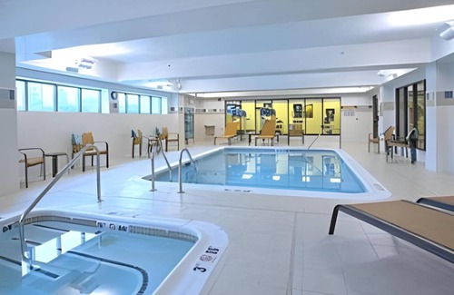 Halfway Hotel | 61 m² Hotel ∙ 4 guests