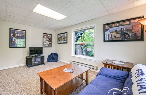 State College Apartment | 63 m² Apartment ∙ 2 bedrooms ∙ 5 guests