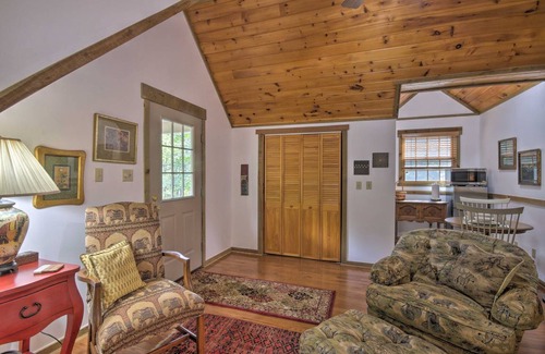 Berkeley Springs House | 65 m² House ∙ 1 bedroom ∙ 2 guests