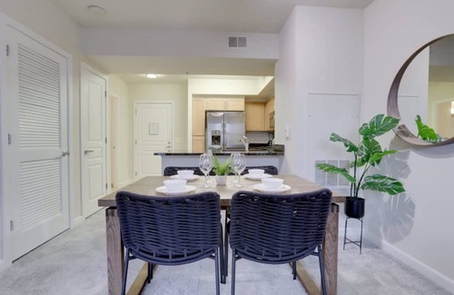 Aurora Highlands Apartment | 68 m² Apartment ∙ 1 bedroom ∙ 3 guests