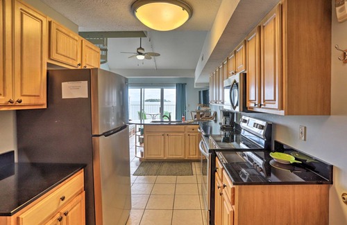Put-in-Bay Apartment | 74 m² Apartment ∙ 2 bedrooms ∙ 8 guests