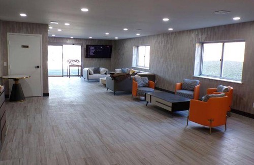 Leadsville Hotel | 74 m² Hotel ∙ 127 guests