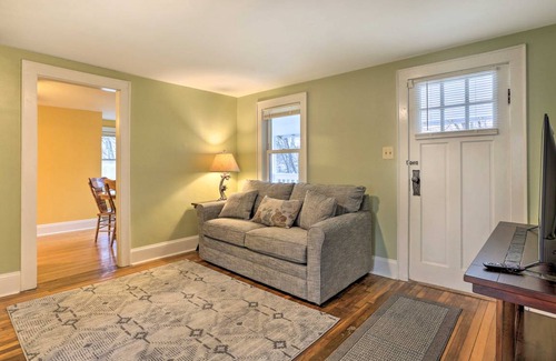 Campbell Hall House | 74 m² House ∙ 2 bedrooms ∙ 6 guests