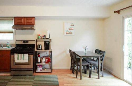 Scotch Plains Apartment | 75 m² Apartment ∙ 2 bedrooms ∙ 6 guests