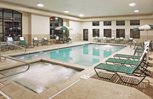 Stow Hotel | 75 m² Hotel ∙ 2 bedrooms ∙ 127 guests