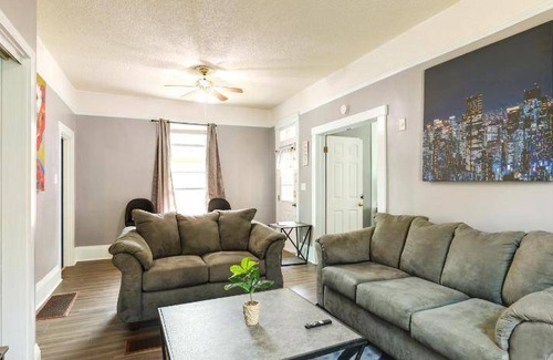 Hamilton House | 75 m² House ∙ 2 bedrooms ∙ 6 guests