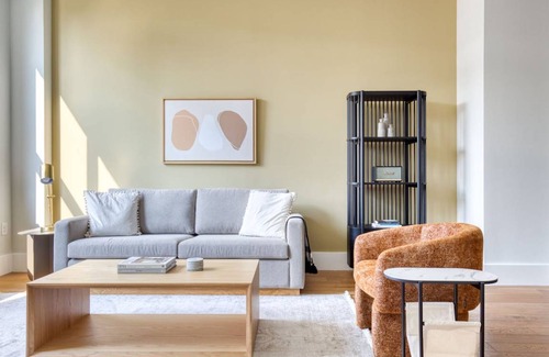 Historic Downtown Apartment | 76 m² Apartment ∙ 1 bedroom ∙ 2 guests