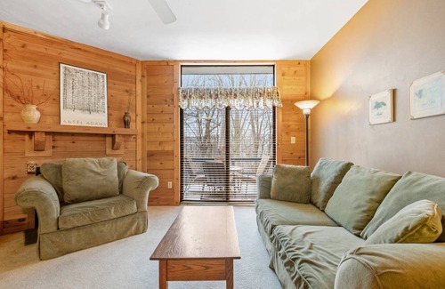 Seven Springs Condo | 76 m² Condo ∙ 1 bedroom ∙ 4 guests