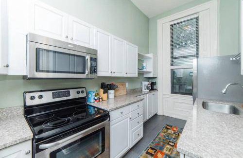 Allegheny-West Apartment | 84 m² Apartment ∙ 1 bedroom ∙ 4 guests