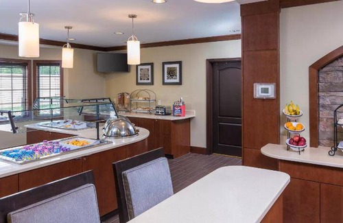 Canton Hotel | 89 m² Hotel ∙ 2 bedrooms ∙ 127 guests