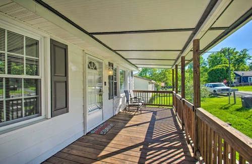Fayetteville House | 89 m² House ∙ 2 bedrooms ∙ 6 guests