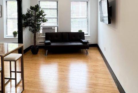 Englewood Apartment | 90 m² Apartment ∙ 1 bedroom ∙ 2 guests