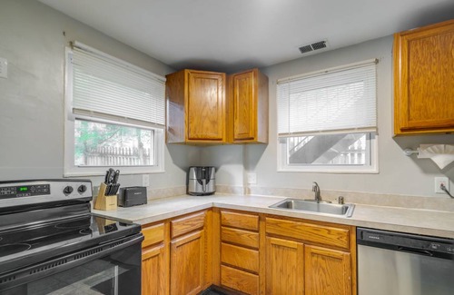 Takoma Park Apartment | 90 m² Apartment ∙ 2 bedrooms ∙ 6 guests
