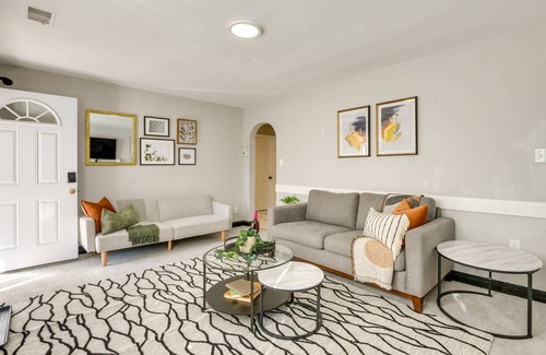 Takoma Park Apartment | 90 m² Apartment ∙ 2 bedrooms ∙ 6 guests