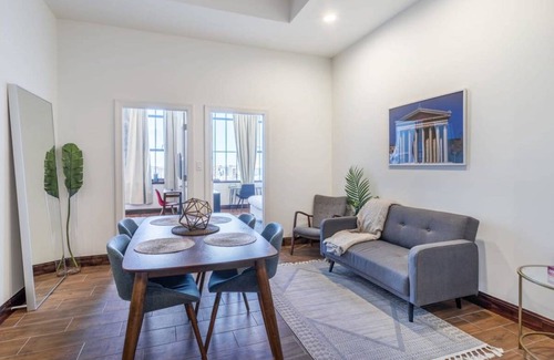 West Poplar Apartment | 90 m² Apartment ∙ 2 bedrooms ∙ 4 guests