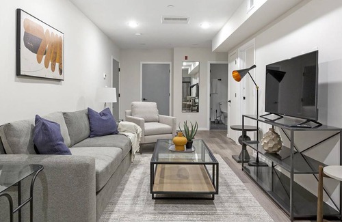 Spruce Hill Apartment | 92 m² Apartment ∙ 2 bedrooms ∙ 4 guests