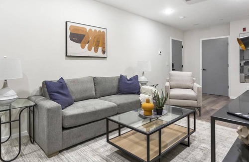 Spruce Hill Apartment | 92 m² Apartment ∙ 2 bedrooms ∙ 4 guests