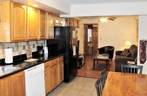 Oneonta Apartment | 93 m² Apartment ∙ 3 bedrooms ∙ 6 guests