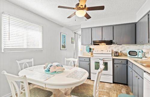 Wake County Apartment | 93 m² Apartment ∙ 3 bedrooms ∙ 7 guests
