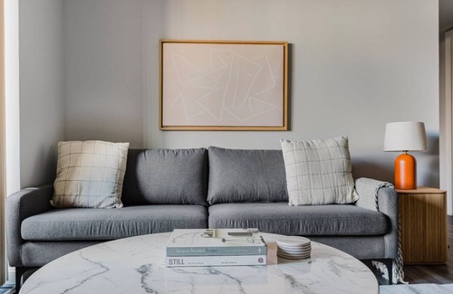 Woodmont Triangle Apartment | 97 m² Apartment ∙ 2 bedrooms ∙ 4 guests