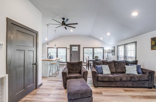 Warm Springs House | 97 m² House ∙ 2 bedrooms ∙ 4 guests