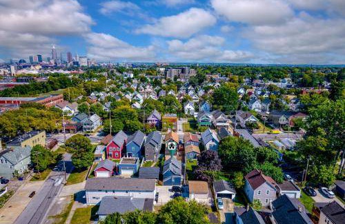 Detroit - Shoreway House | 975 m² House ∙ 1 bedroom ∙ 4 guests