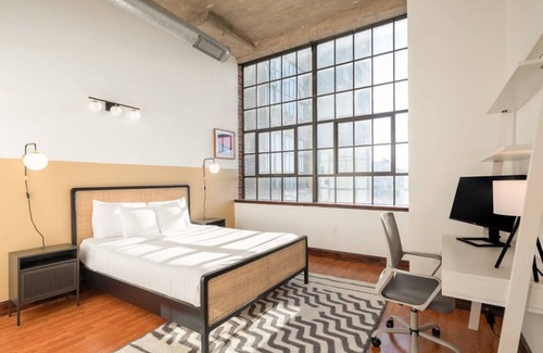 West Poplar House | 98 m² Loft ∙ 3 bedrooms ∙ 6 guests