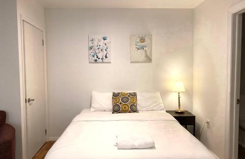 Center City Hostel | Alina & Fanny - Philadelphia Convention Center