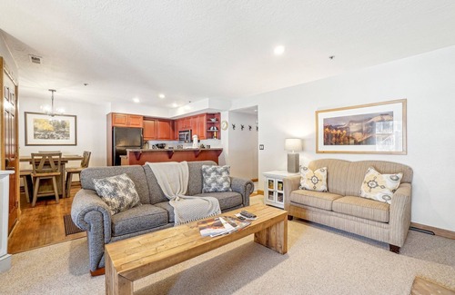 North Park City Condo | All Seasons Condo -Sleeps 6 - 2 King beds!