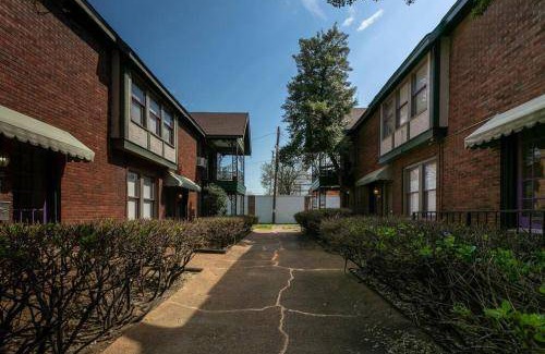 Central Midtown Apartment | Apartment ∙ 1 bedroom ∙ 4 guests