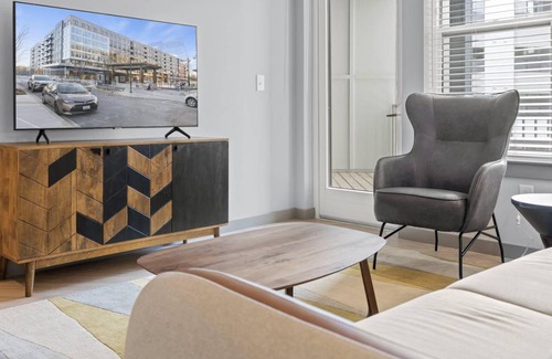 Town Center Apartment | Apartment ∙ 2 bedrooms ∙ 4 guests