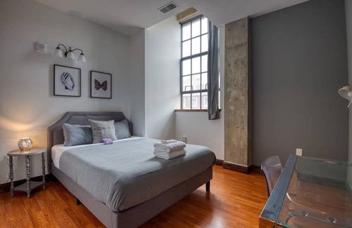 West Poplar Apartment | Apartment ∙ 2 bedrooms ∙ 4 guests