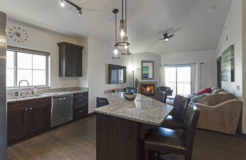 Bear Hollow Village Apartment | Apartment ∙ 3 bedrooms ∙ 7 guests