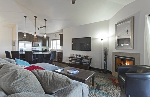Bear Hollow Village Apartment | Apartment ∙ 3 bedrooms ∙ 7 guests