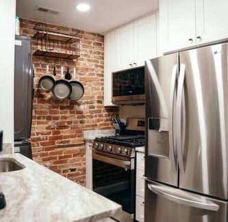 Fells Point Apartment | Apartment ∙ 4 bedrooms ∙ 8 guests