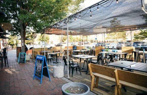 Fells Point Apartment | Apartment ∙ 4 bedrooms ∙ 8 guests