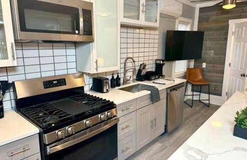 Detroit - Shoreway Apartment | Apartment ∙ 1 bedroom ∙ 4 guests