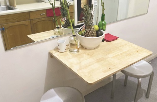 Weehawken Apartment | Artist Loft 10 Minutes to Time Square