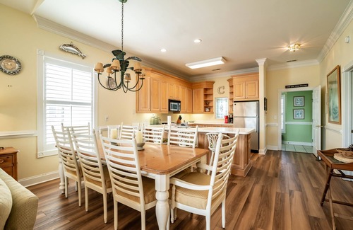 Pawleys Island Condo | Avian Forest 53-202 - Pet Friendly unit with access to Litchfield by the Sea