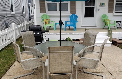 North Wildwood House | Bay Side Adorable 2 BR 1 Bath cottage
