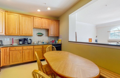 Ocean View House | Bayside Bethany Lakes townhouse w/pools, gym, free WiFi, and tennis