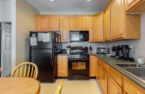 Ocean View House | Bayside Bethany Lakes townhouse w/pools, gym, free WiFi, and tennis