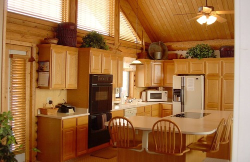 St. Charles Cabin | Bear Lake Lodge-Full Log Cabin w/Gorgeous Views of Bear Lake on 3 acres