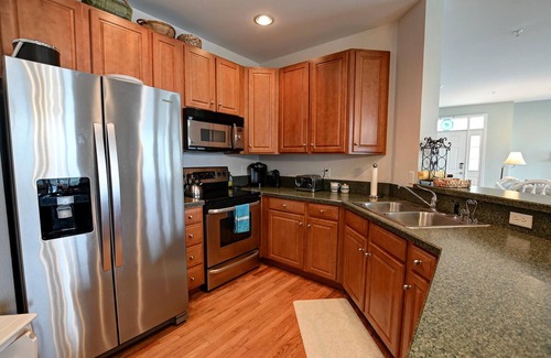 Ocean View Condo | Beautiful 3 bed/2 bath condo in Bear Trap Dunes Golf community! Wi-Fi Available, Pool, Fitness Center, Beach Shuttle, Tennis!