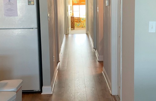 North Wildwood Condo | Beautiful Condo-a Short Distance to Beach/Boardwalk (East 17th Street)