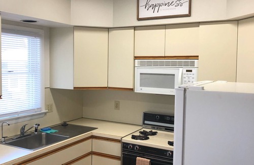 Ventnor City House | Beautiful property, very clean with an open floor plan…2 bedroom 2 bath