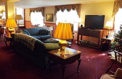 Elizabethtown Bed & Breakfast | Bed and breakfast ∙ 4 guests