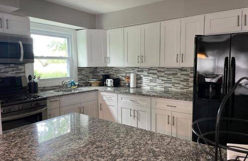 Long Branch Bed & Breakfast | Bed and breakfast ∙ 2 guests